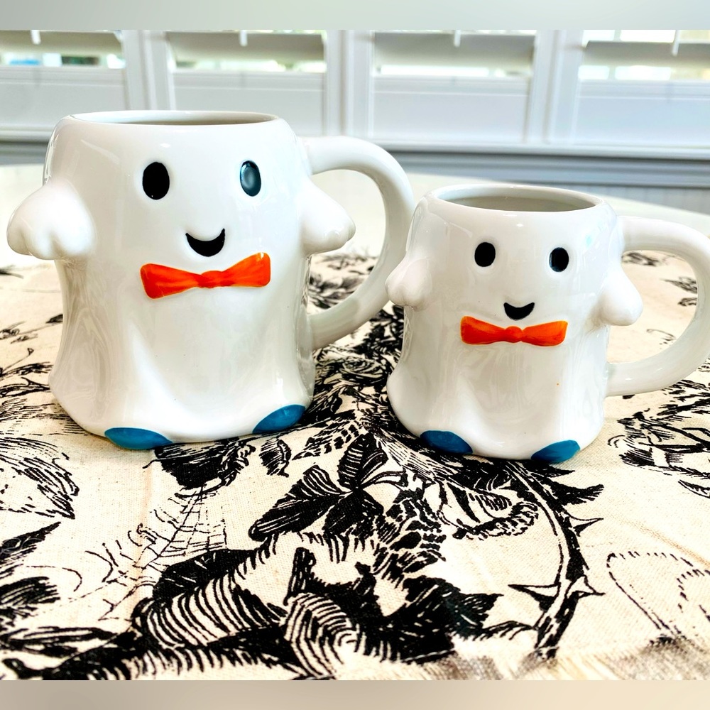 NEW Set of 2 Target Hyde & Eek Halloween Ghost Mugs 2022 Turquoise Feet Bow Tie